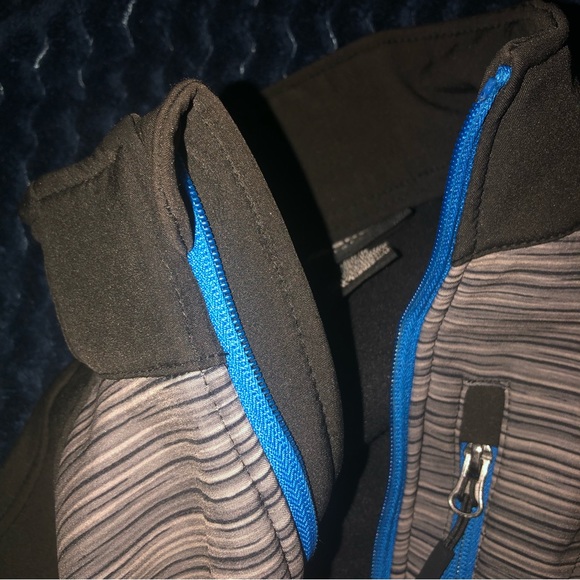 Youth Snozu soft shell fleece lined jacket M 10/12 - Picture 6 of 9